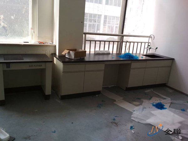 淳安千岛湖億美医院,实验室家具安装