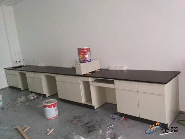 淳安千岛湖億美医院,实验室家具安装